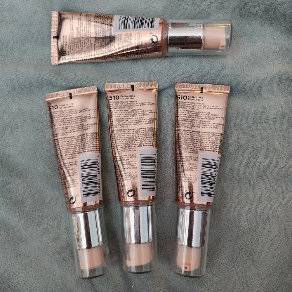 4 Revlon Photoready Candid Glow Buildable Foundation 510 Cappuccino